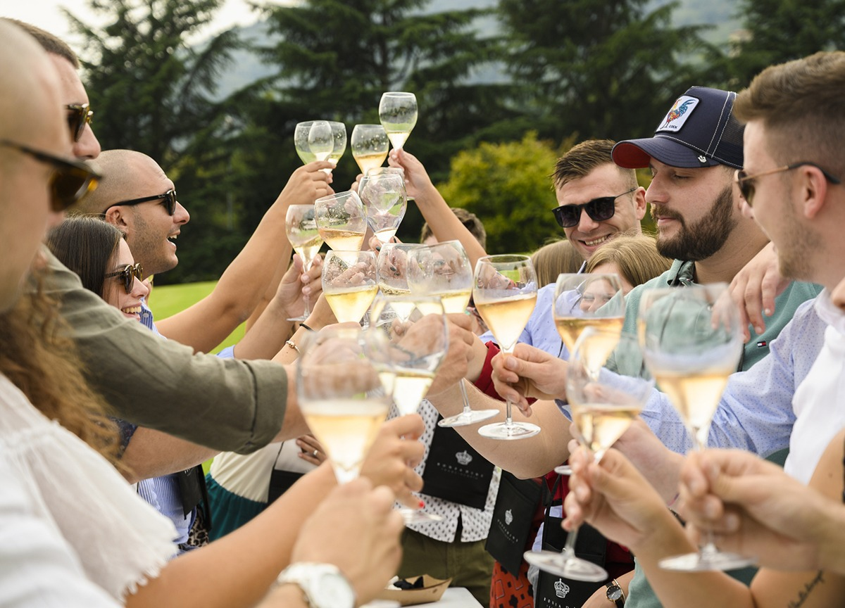 Franciacorta, al via il Festival tra vigneti e cantine Franciacorta, al via il Festival tra vigneti e cantine