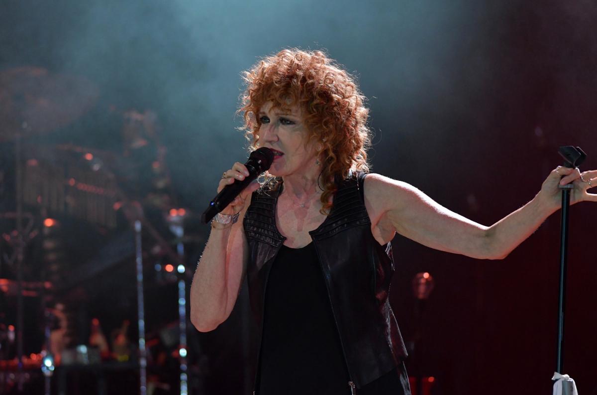 La Mannoia in concerto a Jesi: “è ora di scendere in piazza” La Mannoia in concerto a Jesi: “è ora di scendere in piazza”