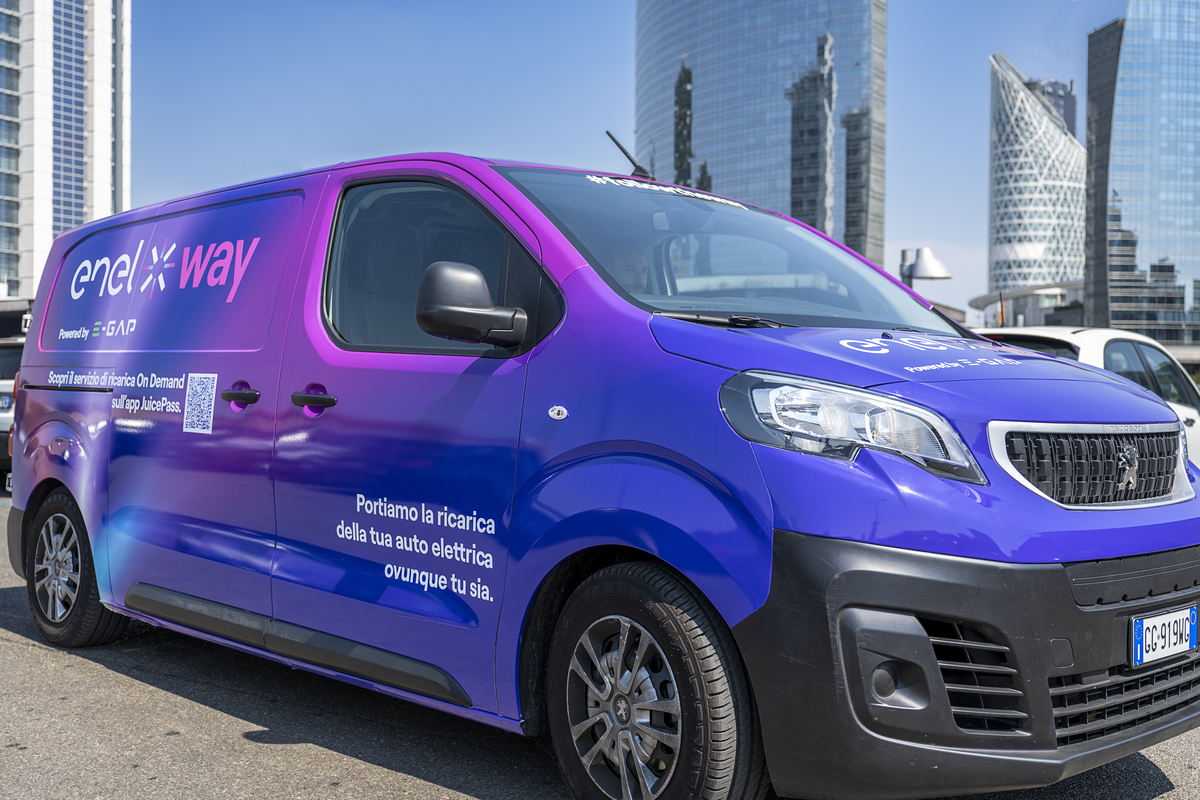 E-Mobility: Enel X Way ed E-GAP portano la ricarica on demand