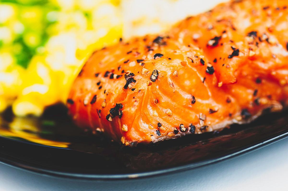 Dieta chetogenica: cos’è, come funziona, pro e contro Dieta chetogenica: cos’è, come funziona, pro e contro