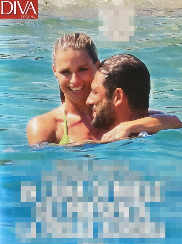 Michelle Hunziker, saluta la Sardegna e compra un test di gravidanza