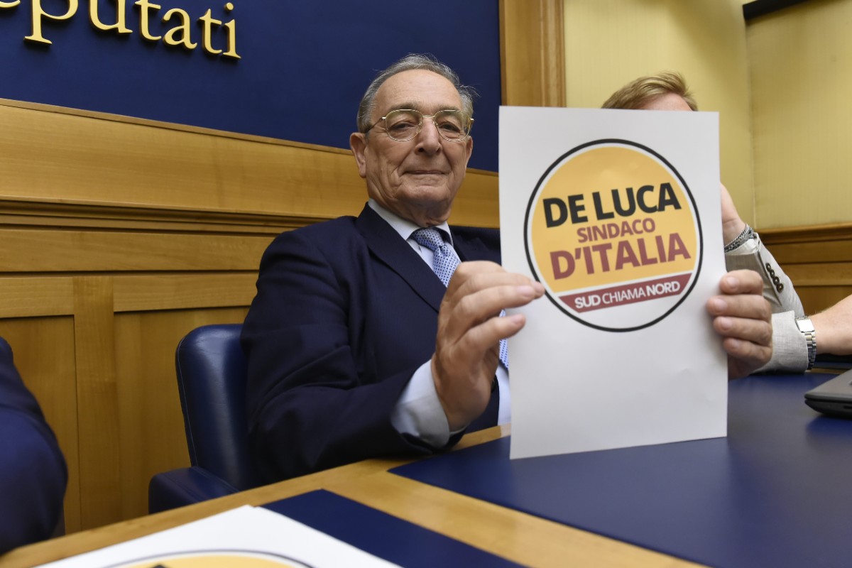 Taormina, l’avvocato di Craxi e Berlusconi ritenta il colpaccio alla Camera Taormina, l’avvocato di Craxi e Berlusconi ritenta il colpaccio alla Camera