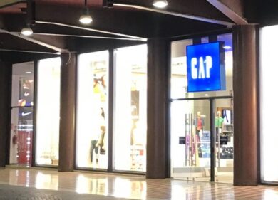 Gap chiude: il marchio Usa non ha sfondato a Milano