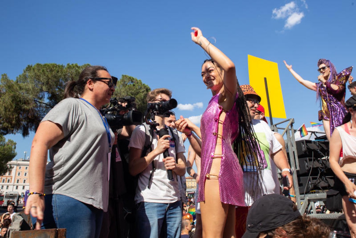 Elezioni, il diktat Lgbtqia+ ai partiti: il voto per “Matrimoni e adozioni” Elezioni, il diktat Lgbtqia+ ai partiti: il voto per “Matrimoni e adozioni”