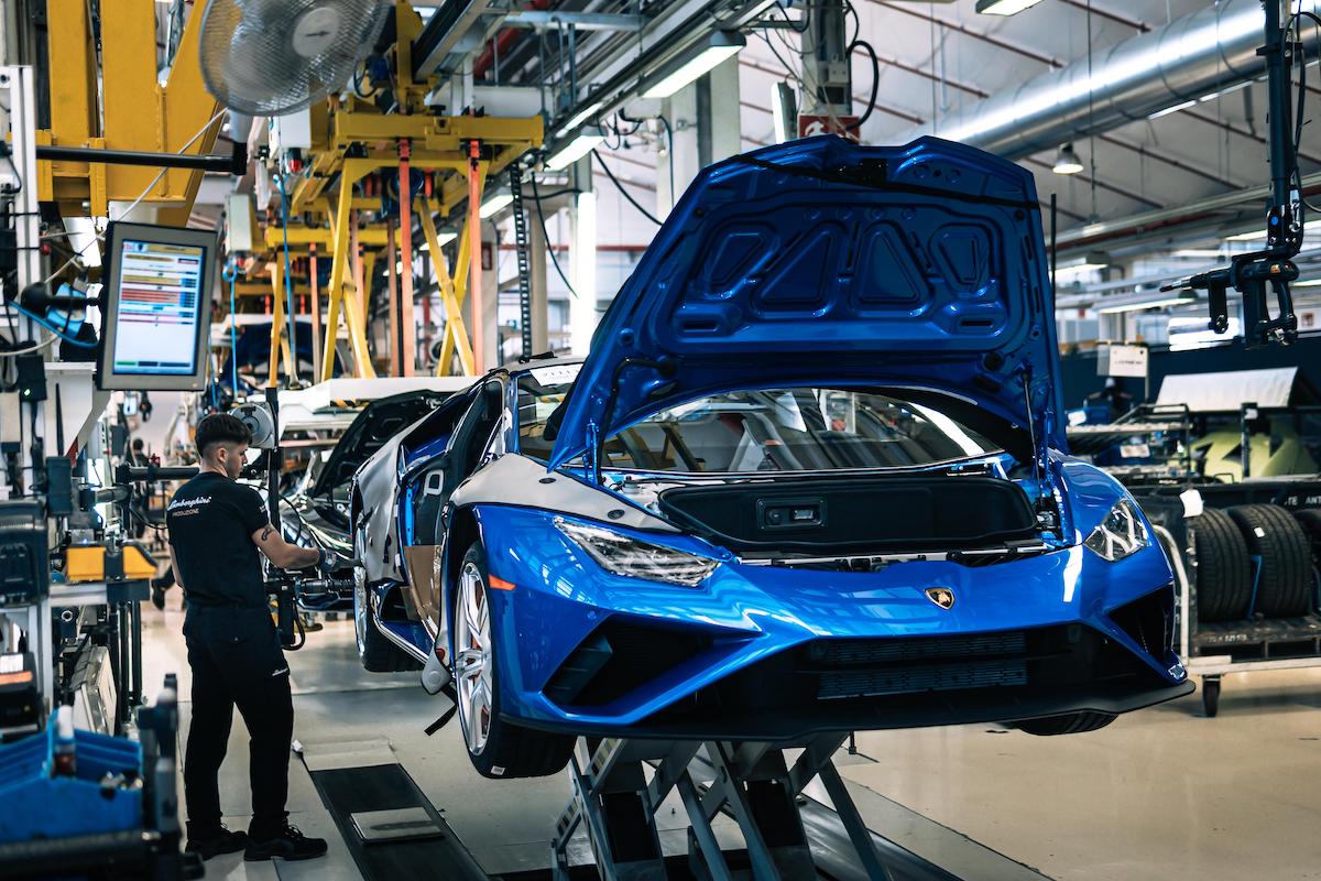 Lamborghini conferma il trend positivo di inizio anno con un nuovo record Lamborghini conferma il trend positivo di inizio anno con un nuovo record