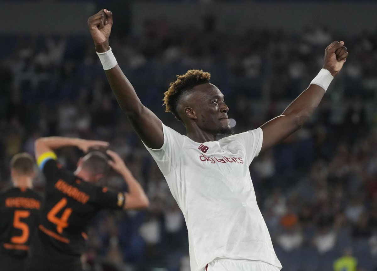 As Roma follia: domenica 70 mila, quasi sold out 2 gare. L’Olimpico non basta As Roma follia: domenica 70 mila, quasi sold out 2 gare. L’Olimpico non basta