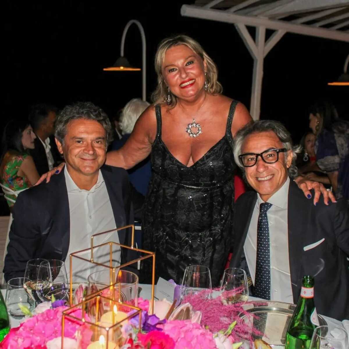 Estate 2022, tutti pazzi per la Puglia: i party vip dicono addio a Porto Cervo Estate 2022, tutti pazzi per la Puglia: i party vip dicono addio a Porto Cervo