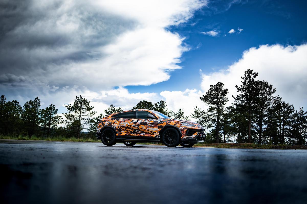 La nuova Lamborghini Urus batte i record alla Pikes Peak La nuova Lamborghini Urus batte i record alla Pikes Peak
