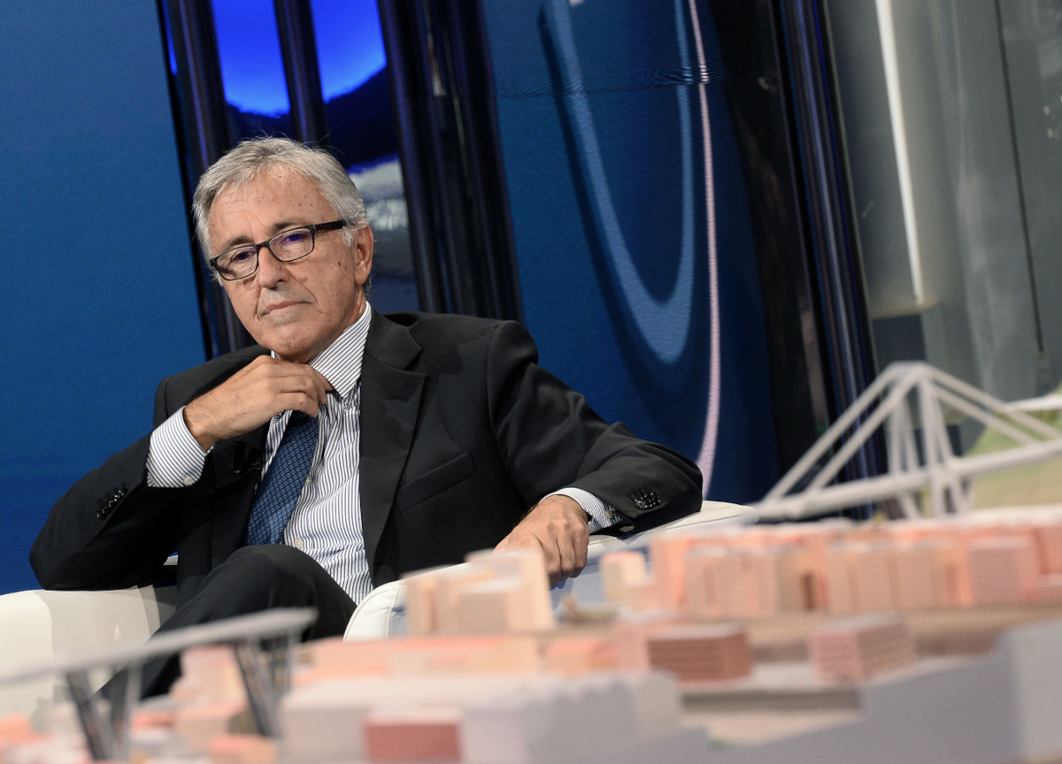 Antiriciclaggio: “Castellucci spostò all’estero 7 mln di buonuscita Aspi”