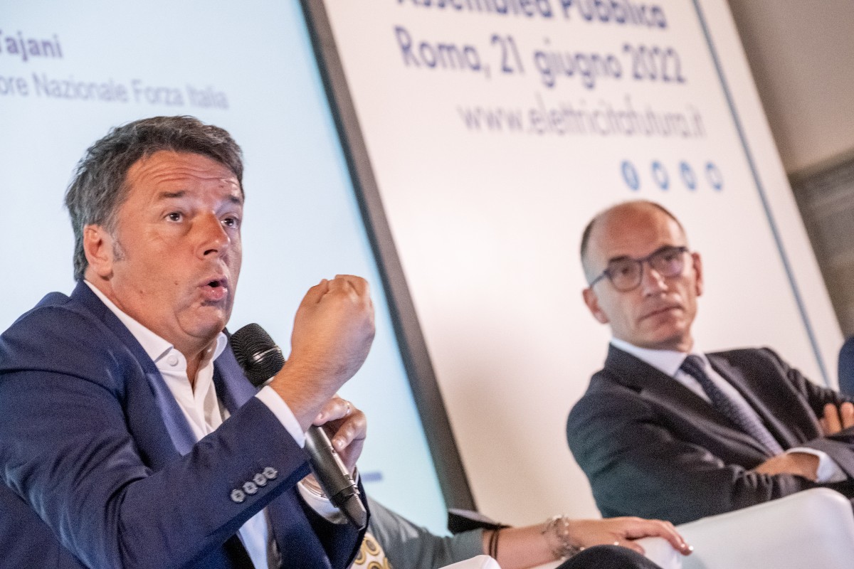 Nato, Letta vuol fregare il posto a Renzi: il leader Iv teme la disoccupazione Nato, Letta vuol fregare il posto a Renzi: il leader Iv teme la disoccupazione