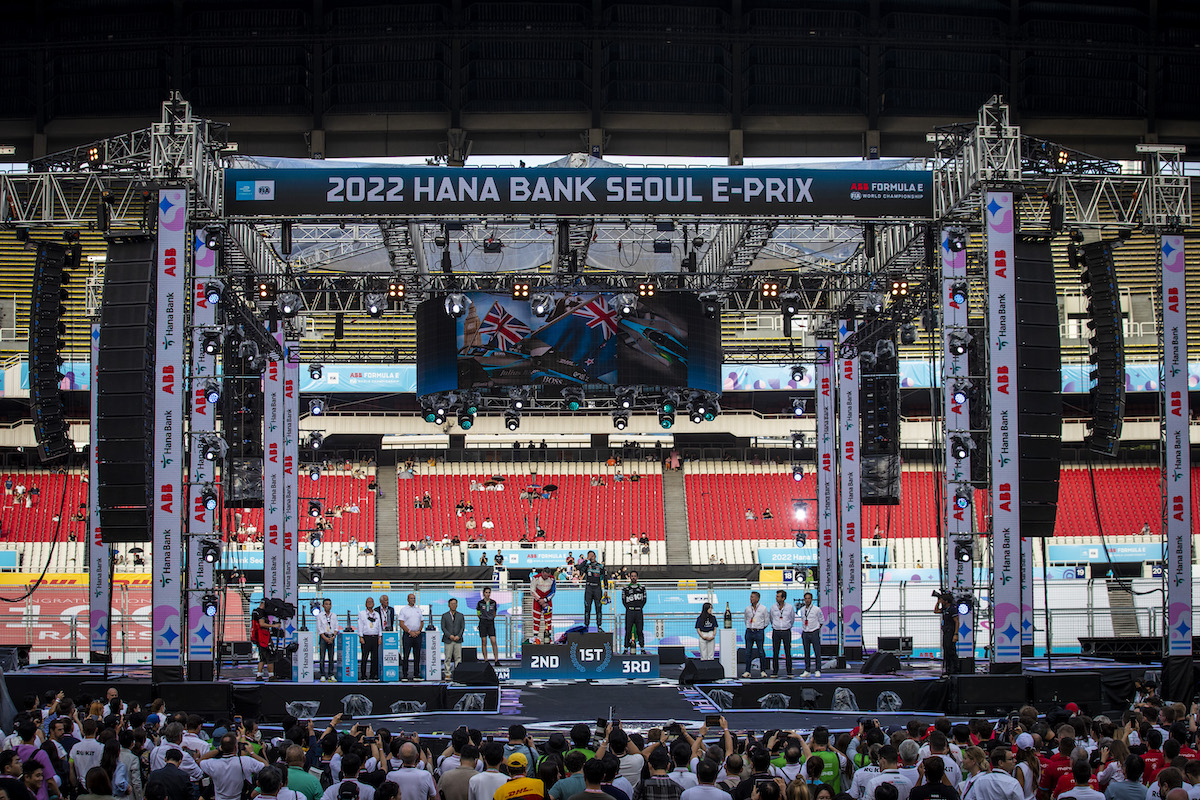 Mitch Evans vince la gara di apertura dell’Hana Bank Seoul E-Prix Mitch Evans vince la gara di apertura dell’Hana Bank Seoul E-Prix
