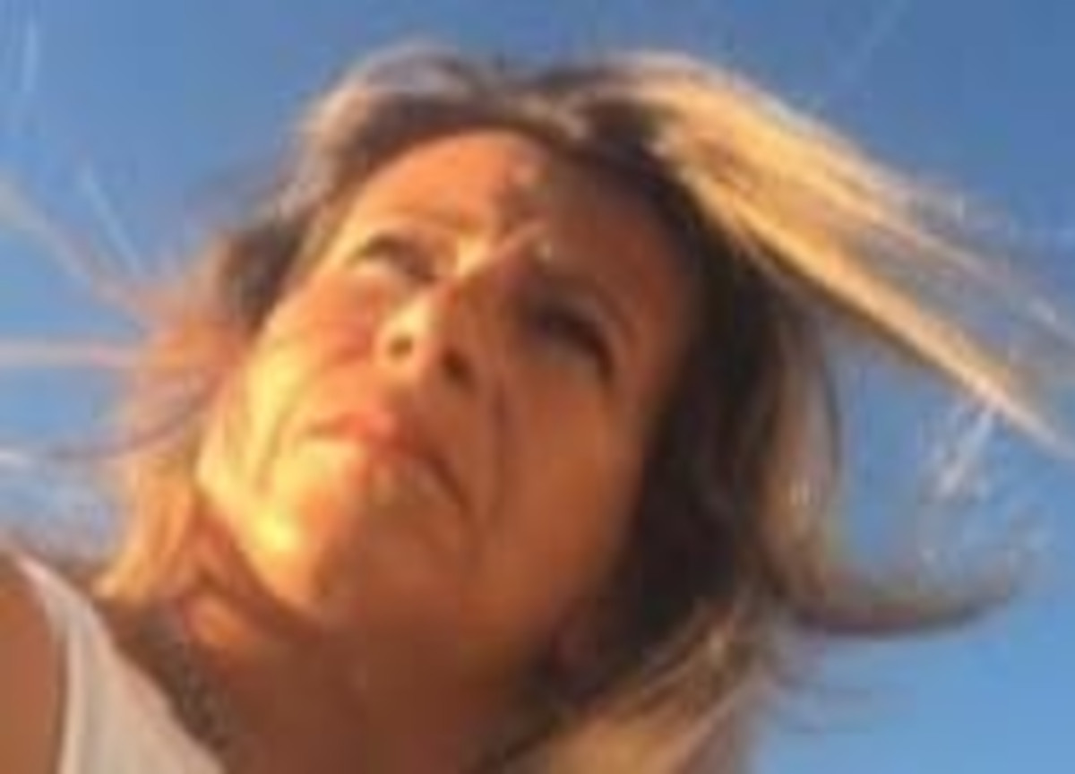 Elba, la figlia di Micalizio è viva. Era rimasta per 16 ore in mare aperto