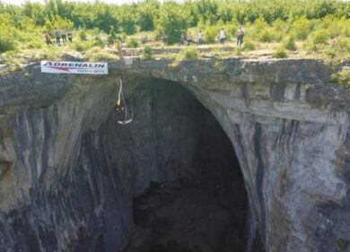 Biella, omicidio-suicidio a Strona: uccide la madre e si getta dal ponte