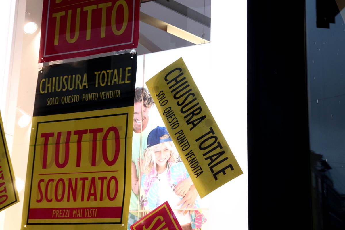 GAP a Milano, chiude il negozio dopo 12 anni. Giù la serranda dal 7 ottobre GAP a Milano, chiude il negozio dopo 12 anni. Giù la serranda dal 7 ottobre