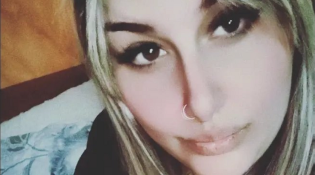 Una ragazza 26enne viene colta da malore in discoteca. Si accascia e muore Una ragazza 26enne viene colta da malore in discoteca. Si accascia e muore