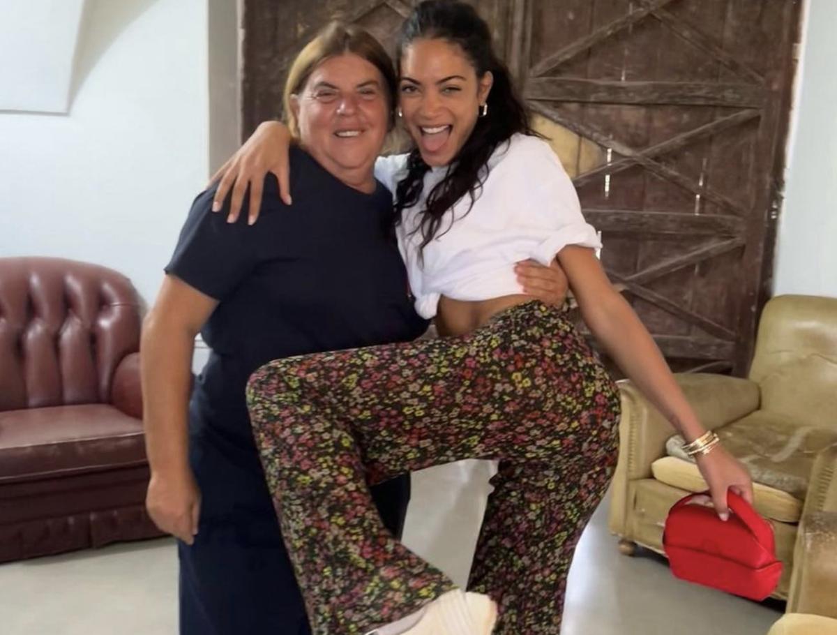 Elodie, Diletta Leotta e Rossella Fiamingo inseparabili: le foto Elodie, Diletta Leotta e Rossella Fiamingo inseparabili: le foto