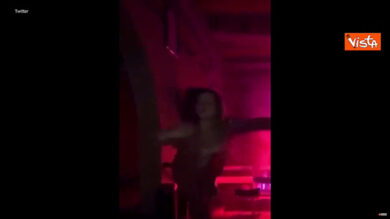 Le donne finlandesi postano video in cui ballano a sostegno di Sanna Marin