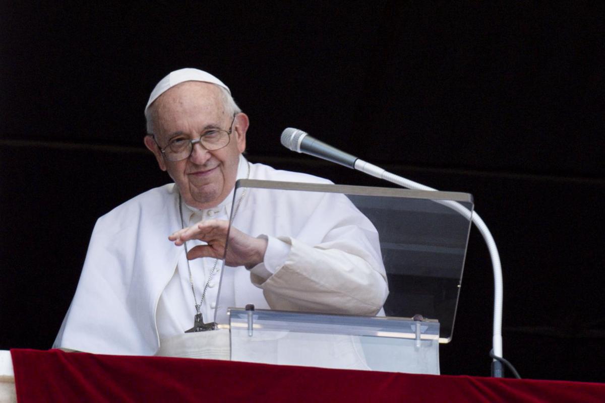 Il Papa convoca tutti i cardinali del mondo. Quelle prove generali di conclave