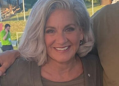 Canada, licenziata Lisa LaFlamme: “Perché ha i capelli bianchi”