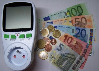 Bollette, “Credito d’imposta alle imprese non gasivore”: la mossa anti-rincari