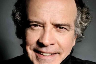 Enrico Montesano torna in Rai, è nel cast di “Ballando con le stelle”