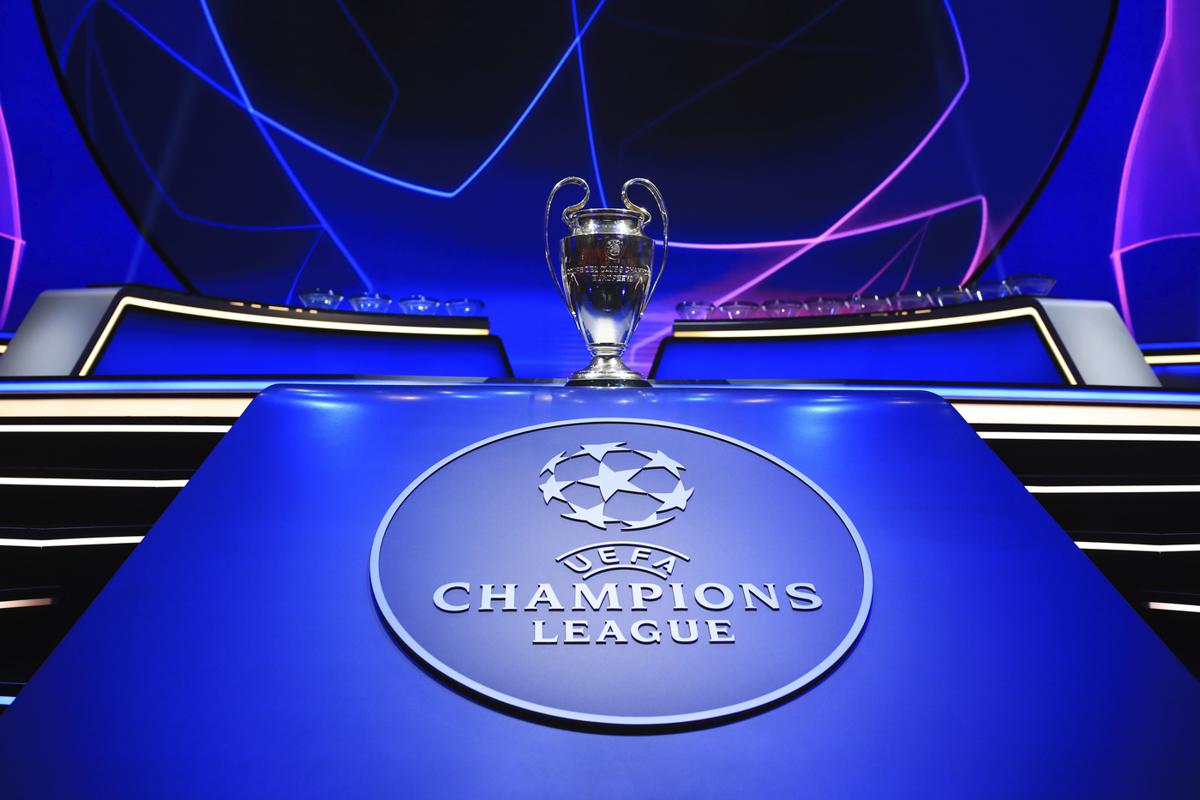 Sorteggi Champions 2022/23: ecco le avversarie di Milan, Inter, Juve e Napoli Sorteggi Champions 2022/23: ecco le avversarie di Milan, Inter, Juve e Napoli