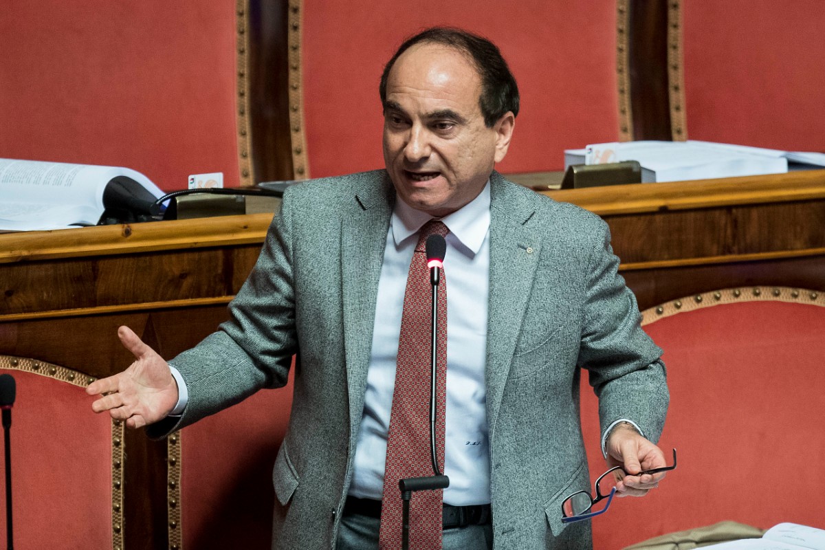 Elezioni, Scilipoti si candida con Noi Moderati: “Rischio e mi candido” Elezioni, Scilipoti si candida con Noi Moderati: “Rischio e mi candido”