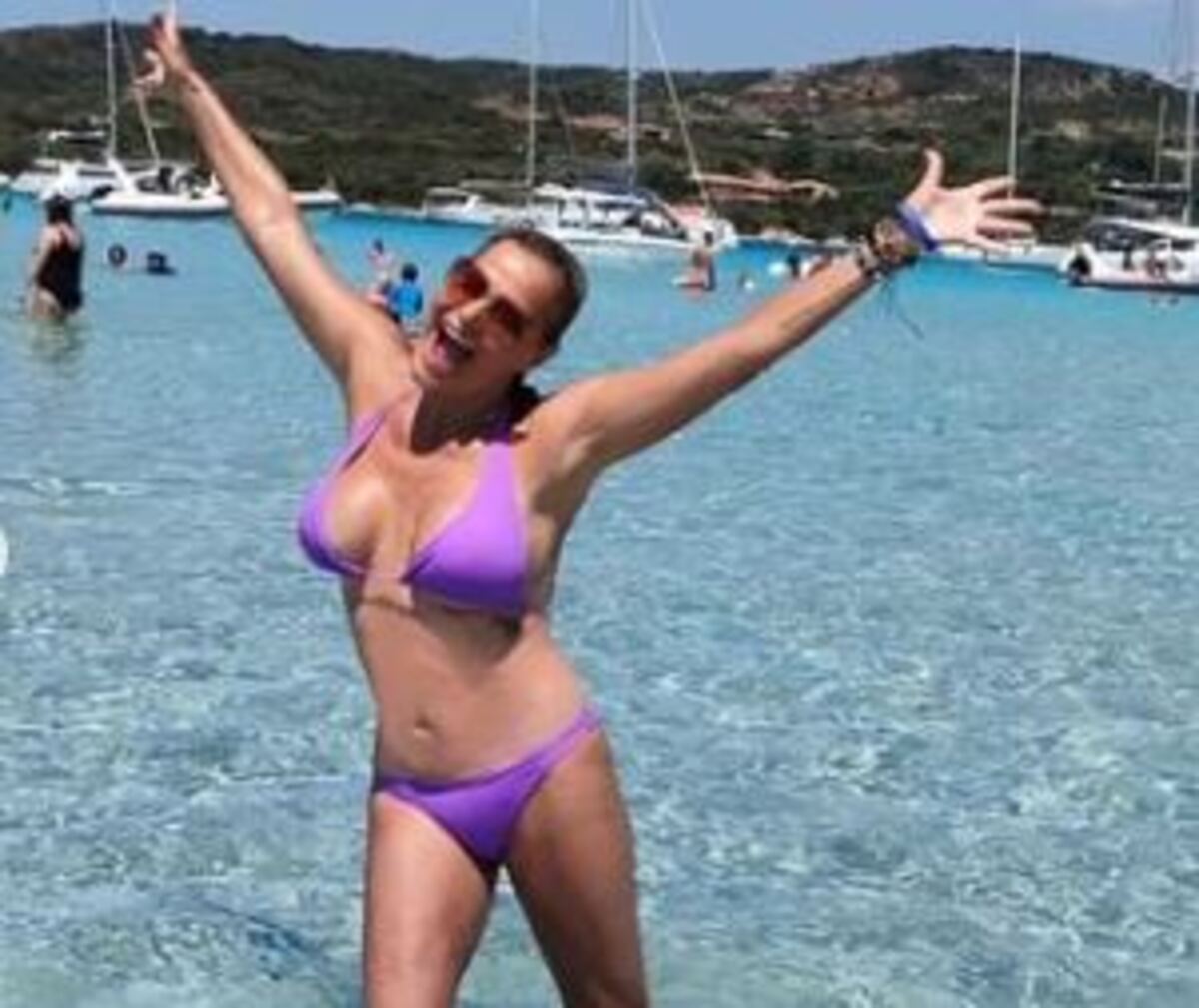 “Sembra Emilio Fede”, Simona Ventura aggredita dagli haters: rimosso il video “Sembra Emilio Fede”, Simona Ventura aggredita dagli haters: rimosso il video