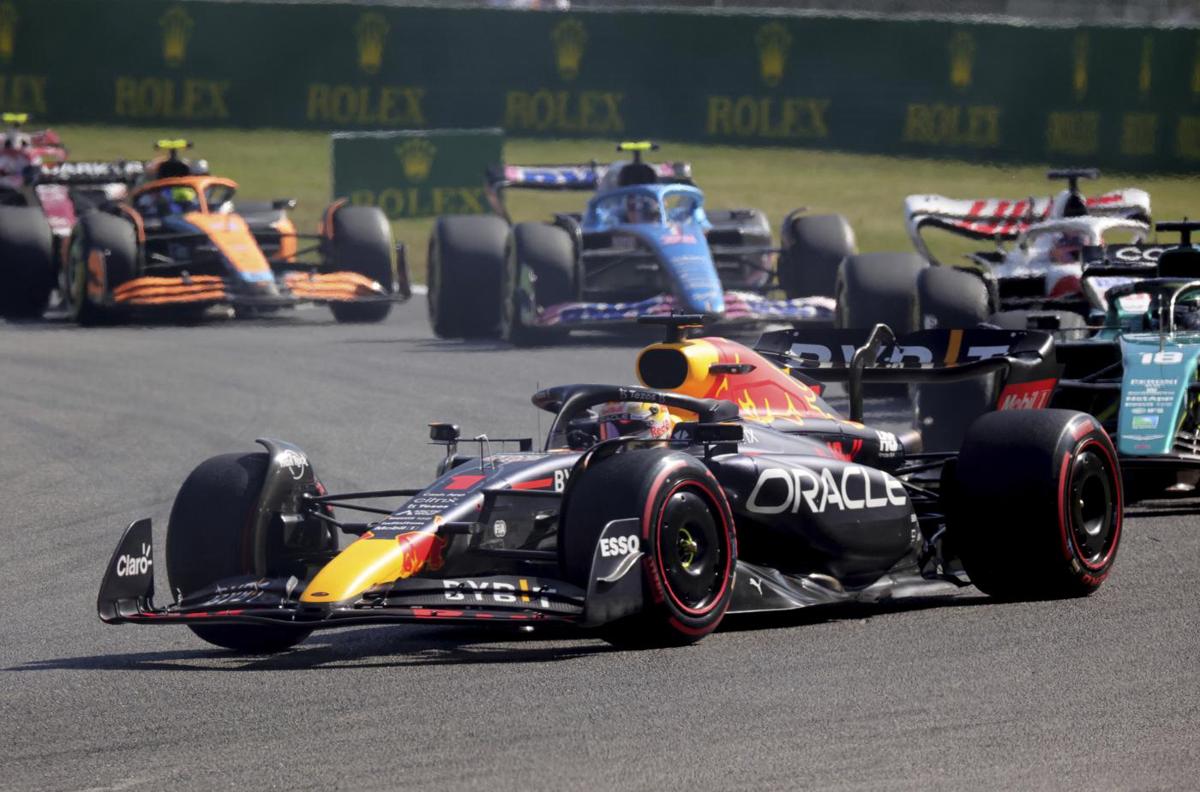 Formula 1, impresa di Verstappen a Spa: dal 14° posto alla vittoria finale Formula 1, impresa di Verstappen a Spa: dal 14° posto alla vittoria finale