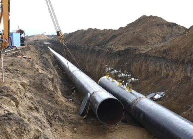 Gas, Francia-Spagna insieme per un nuovo gasdotto: MidCat passerà dall’Italia