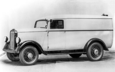 Opel: ritrovate ad un asta le foto del prototipo Blitz Transporter