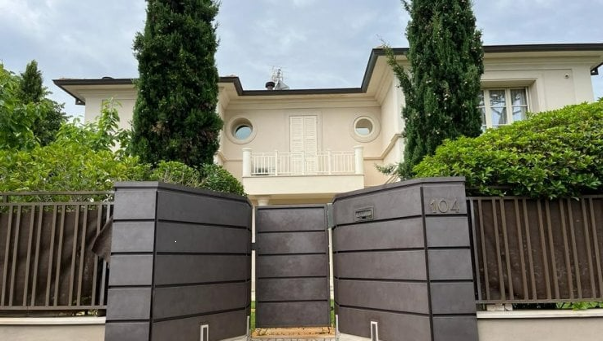 La villa di Zelensky a Forte dei Marmi affittata ai russi? “Fake news” La villa di Zelensky a Forte dei Marmi affittata ai russi? “Fake news”