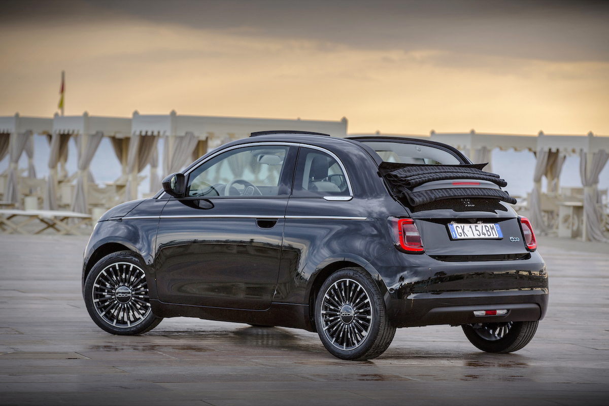 Nuova 500 è “best small electric car” ai What Car? Electric Car Awards 2022 Nuova 500 è “best small electric car” ai What Car? Electric Car Awards 2022