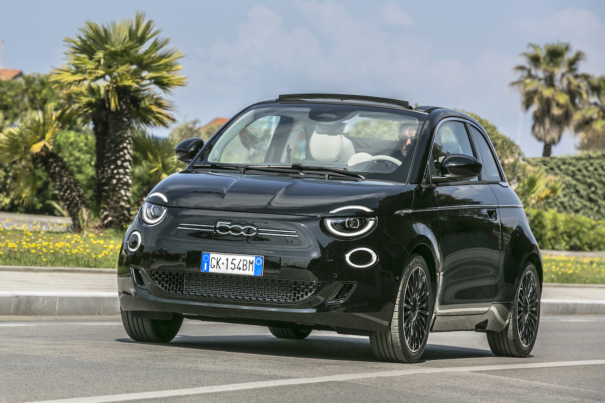 Nuova 500 è “best small electric car” ai What Car? Electric Car Awards 2022 Nuova 500 è “best small electric car” ai What Car? Electric Car Awards 2022