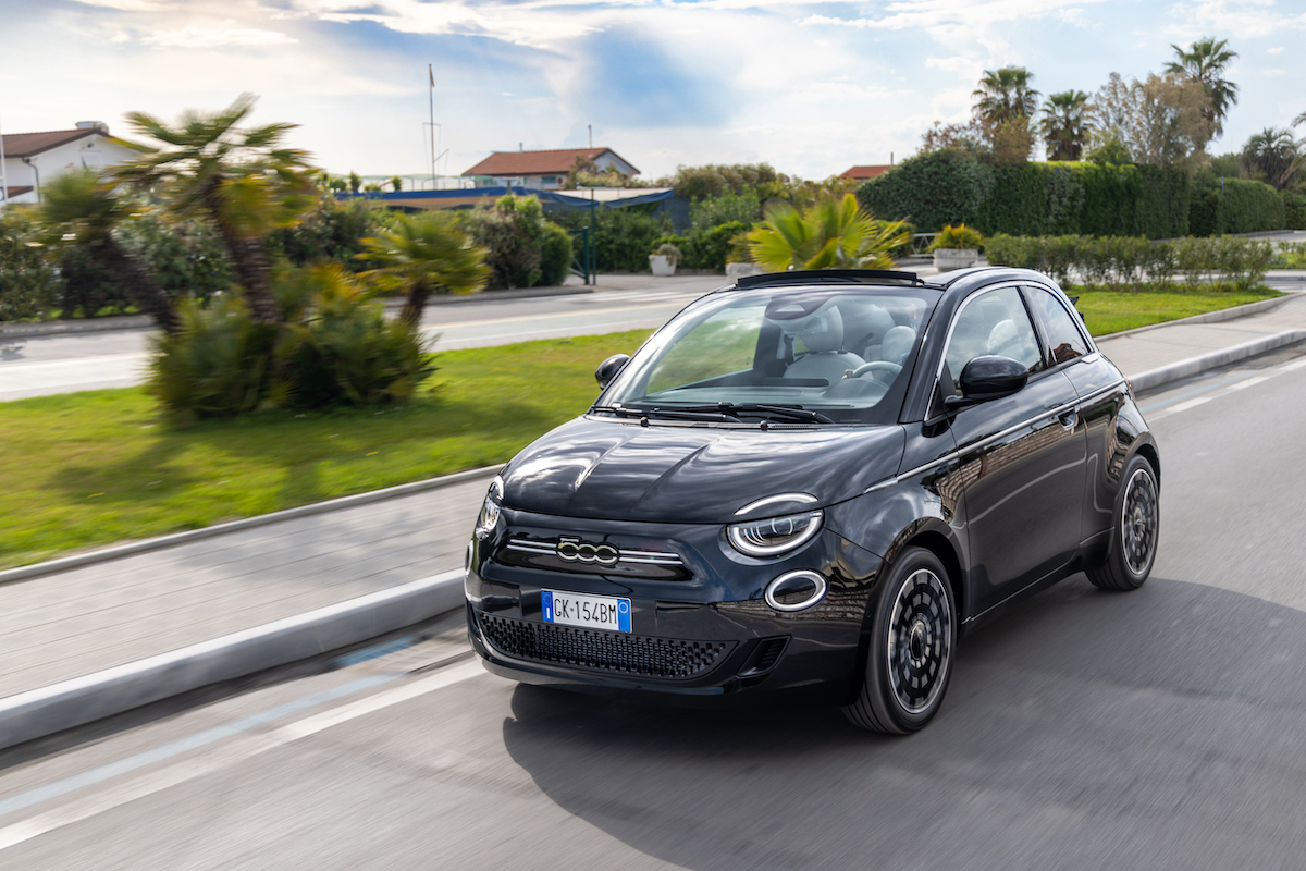 Nuova 500 è “best small electric car” ai What Car? Electric Car Awards 2022 Nuova 500 è “best small electric car” ai What Car? Electric Car Awards 2022