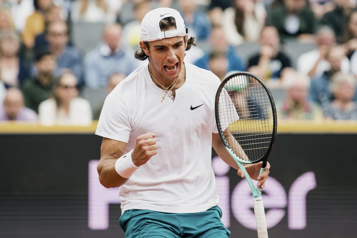US Open, Lorenzo Musetti vince sul belga David Goffin in 5 set US Open, Lorenzo Musetti vince sul belga David Goffin in 5 set