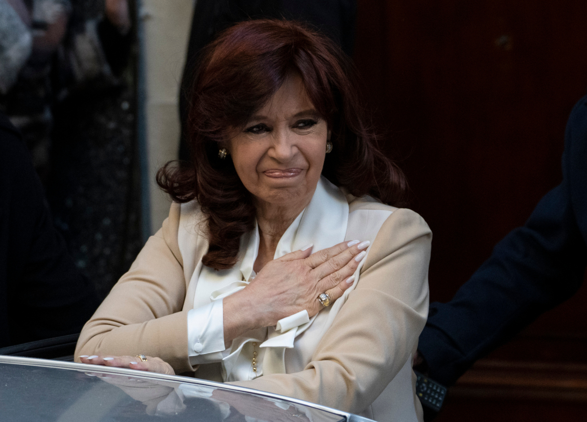 Argentina, attentato a Cristina Kirchner. “Il proiettile non è partito”. Salva Argentina, attentato a Cristina Kirchner. “Il proiettile non è partito”. Salva