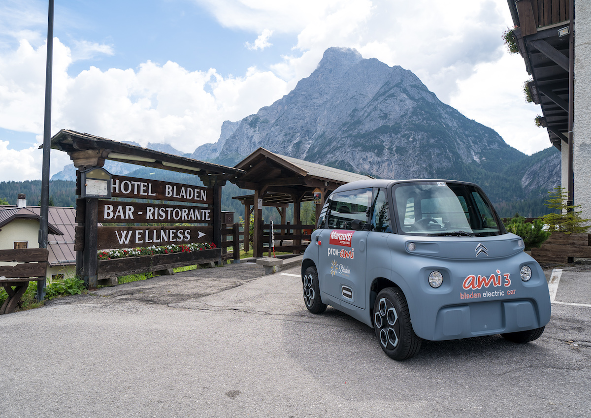 Alla scoperta delle Dolomiti con Citroen Ami 100% elettrica