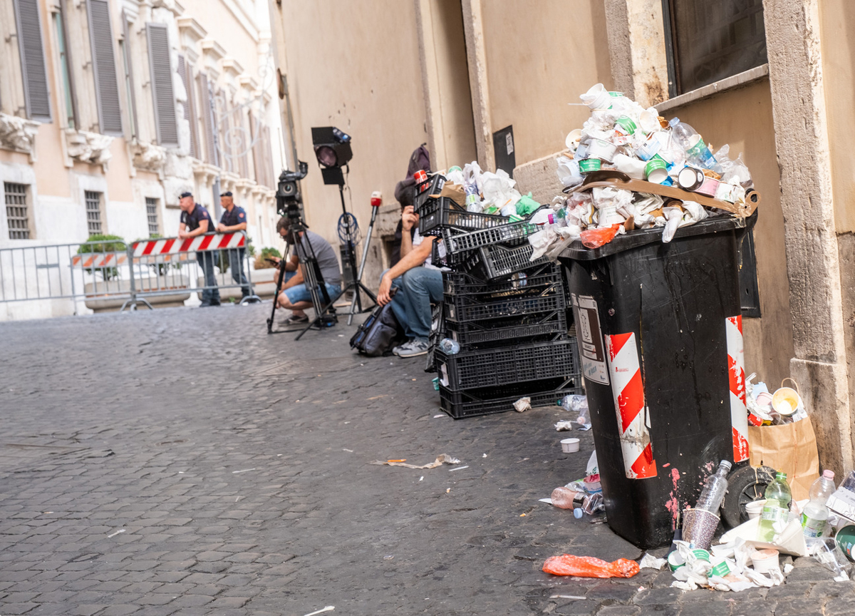 Roma: scoperte discariche di rifiuti a cielo aperto in tutta la città Roma: scoperte discariche di rifiuti a cielo aperto in tutta la città
