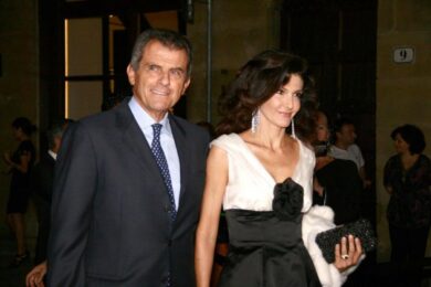 Ferragamo, continua la saga familiare. “Lei infedele” ma si tiene l’assegno