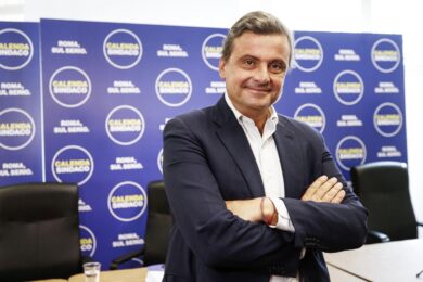 Calenda: “Destra non in grado di governare, post voto altra grande coalizione”