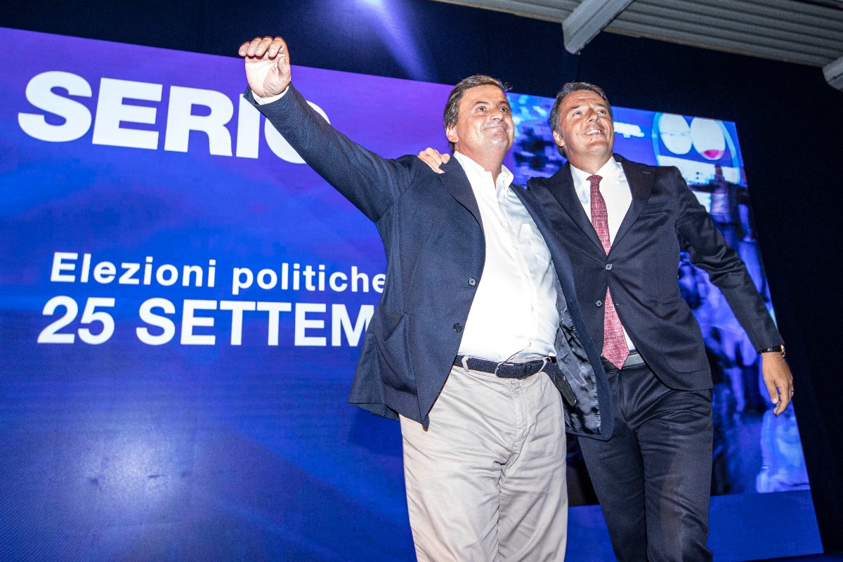 “Vengo a farla vicino a te, così facciamo pace”. Calenda-Tajani, il retroscena “Vengo a farla vicino a te, così facciamo pace”. Calenda-Tajani, il retroscena