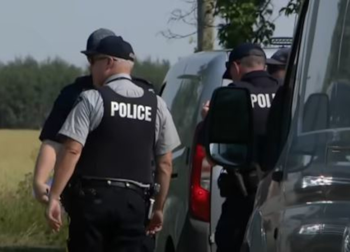 Canada, uno dei killer trovato morto l’altro in fuga: 28 persone accoltellate Canada, uno dei killer trovato morto l’altro in fuga: 28 persone accoltellate