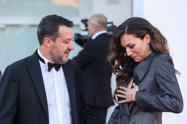 Matteo Salvini e Francesca Verdini a Venezia. Lei sensuale come non mai – FOTO Matteo Salvini e Francesca Verdini a Venezia. Lei sensuale come non mai – FOTO