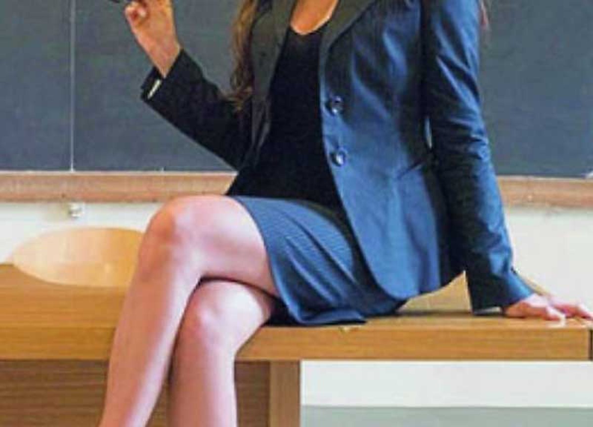 Benevento, abusi sessuali su un 12enne: arrestata la professoressa Benevento, abusi sessuali su un 12enne: arrestata la professoressa