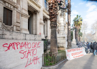 Miur, tangenti e assunzioni pilotate. “Tu dimmi quanto e ti mando i soldi”