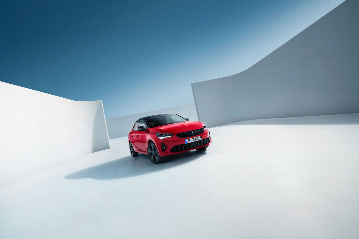 Opel Corsa 40 Anniversary, un edizione limitata di soli 1982 esemplari Opel Corsa 40 Anniversary, un edizione limitata di soli 1982 esemplari