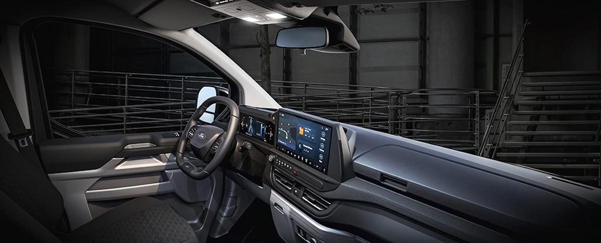 Nuovo Ford E-Transit Custom nato 100% elettrico Nuovo Ford E-Transit Custom nato 100% elettrico