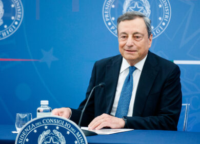 Draghi e il dpcm con i poteri speciali: per fare cosa? – Il tg VERO GIORNALE