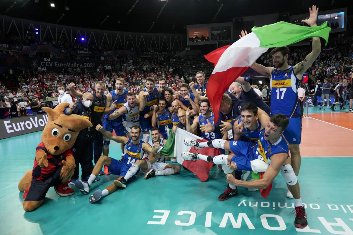 Volley, Italia da sogno: campione del mondo dopo 24 anni. Battuta la Polonia Volley, Italia da sogno: campione del mondo dopo 24 anni. Battuta la Polonia